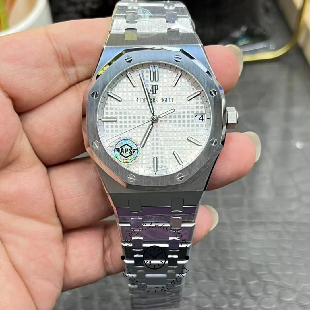 AP Royal Oak 41MM 15500ST.OO.1220ST.04 Replica Automatic 4302 - QualitySwissReplica