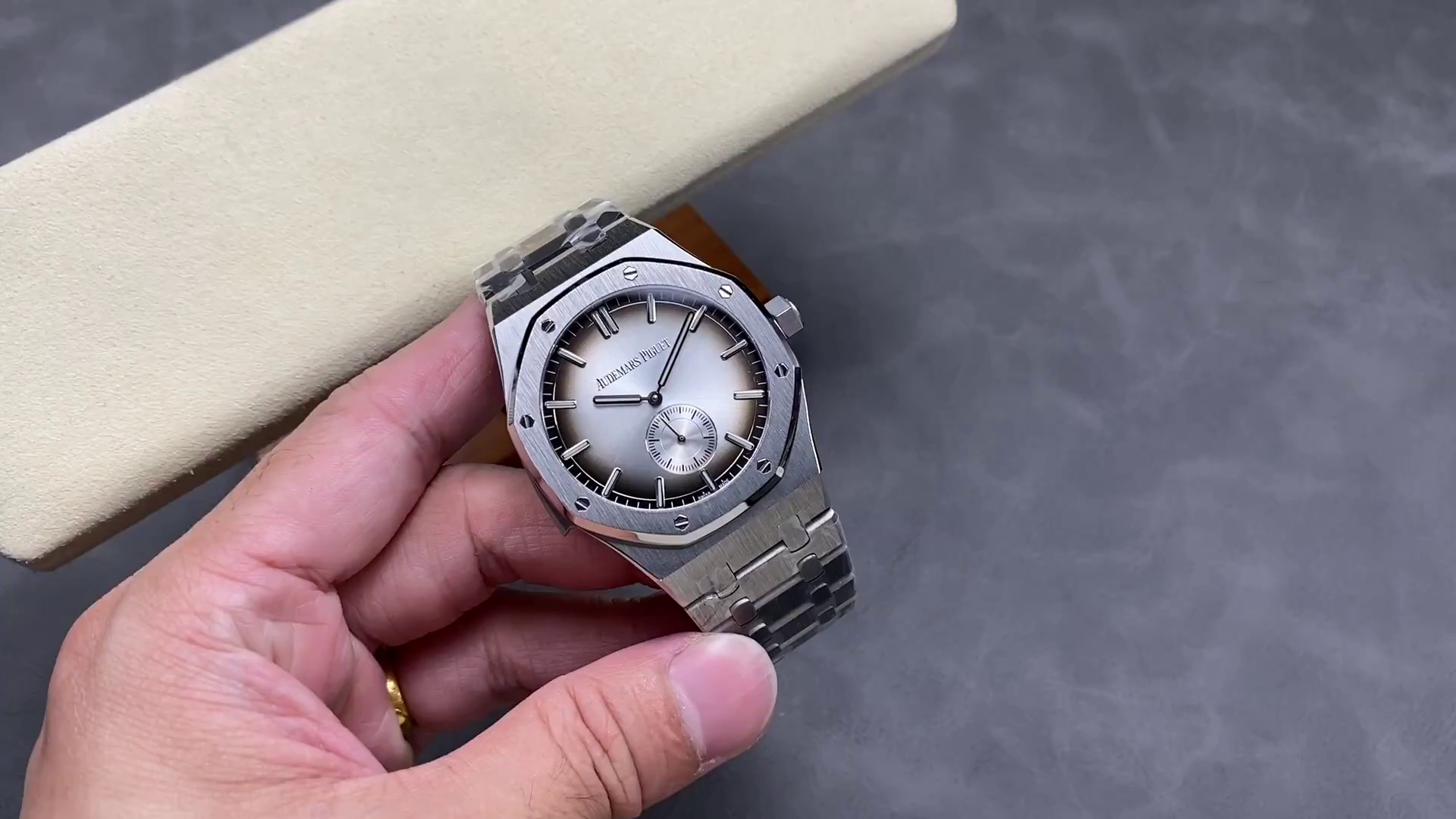 AP 1:1 Clone Royal Oak Chronograph 26591IP.OO.1252IP.01 Silver Watch - QualitySwissReplica