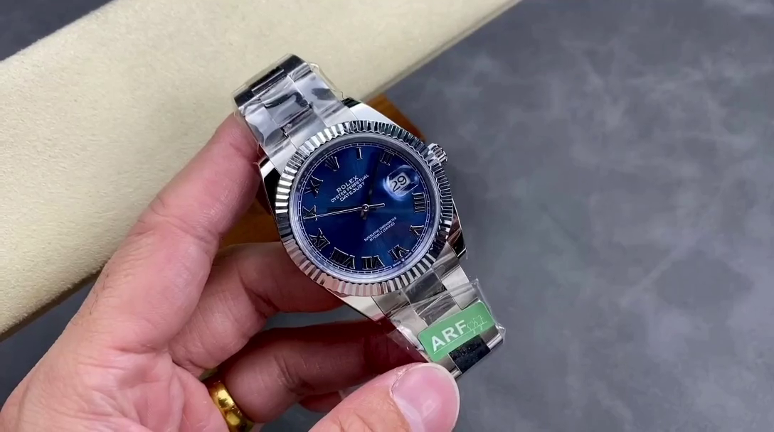 Rolex Datejust 126334 0025 Fluted Bezel Blue Roman Numeral Dial 41MM Mens Replica Watch - QualitySwissReplica