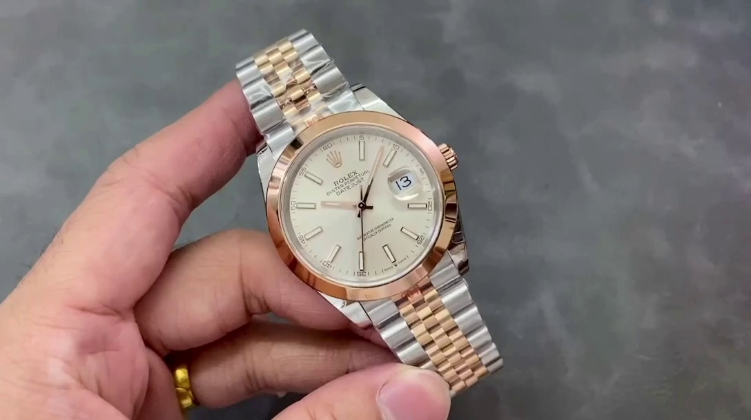Rolex Datejust 41MM 126301 0010 Rose Gold Sundust Index Dial Mens Replica Watch - QualitySwissReplica