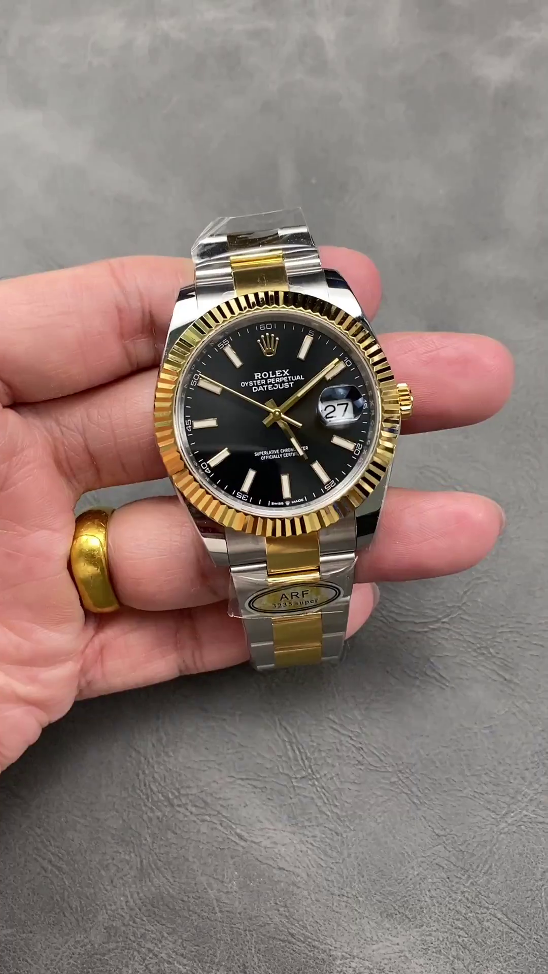 Rolex Datejust 41 Black Dial Fluted Bezel 126333 0013 Men's Watch - QualitySwissReplica
