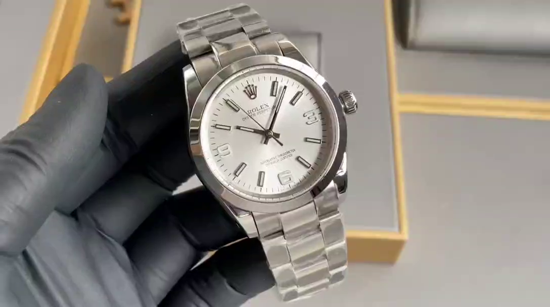Rolex Oyster Perpetual 176200 Stainless Steel White Dial 26MM Lady Replica Watch - QualitySwissReplica