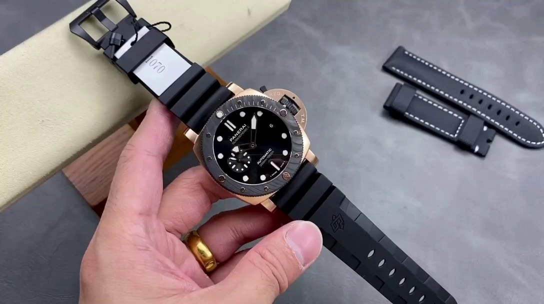 Panerai Luminor Submersible 3 Days Automatic 1:1 Clone PAM01070 Black Bronze Diver - QualitySwissReplica