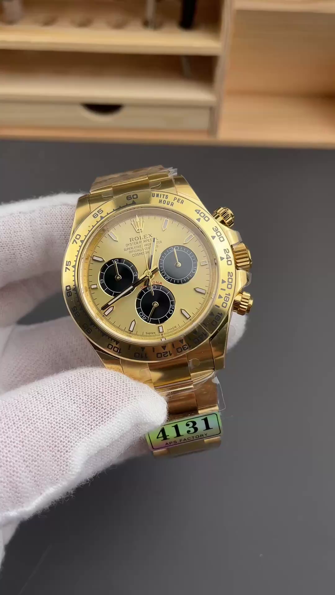 Rolex Daytona 126508 0006 Yellow Gold on Bracelet 1:1 Replica Watch - QualitySwissReplica