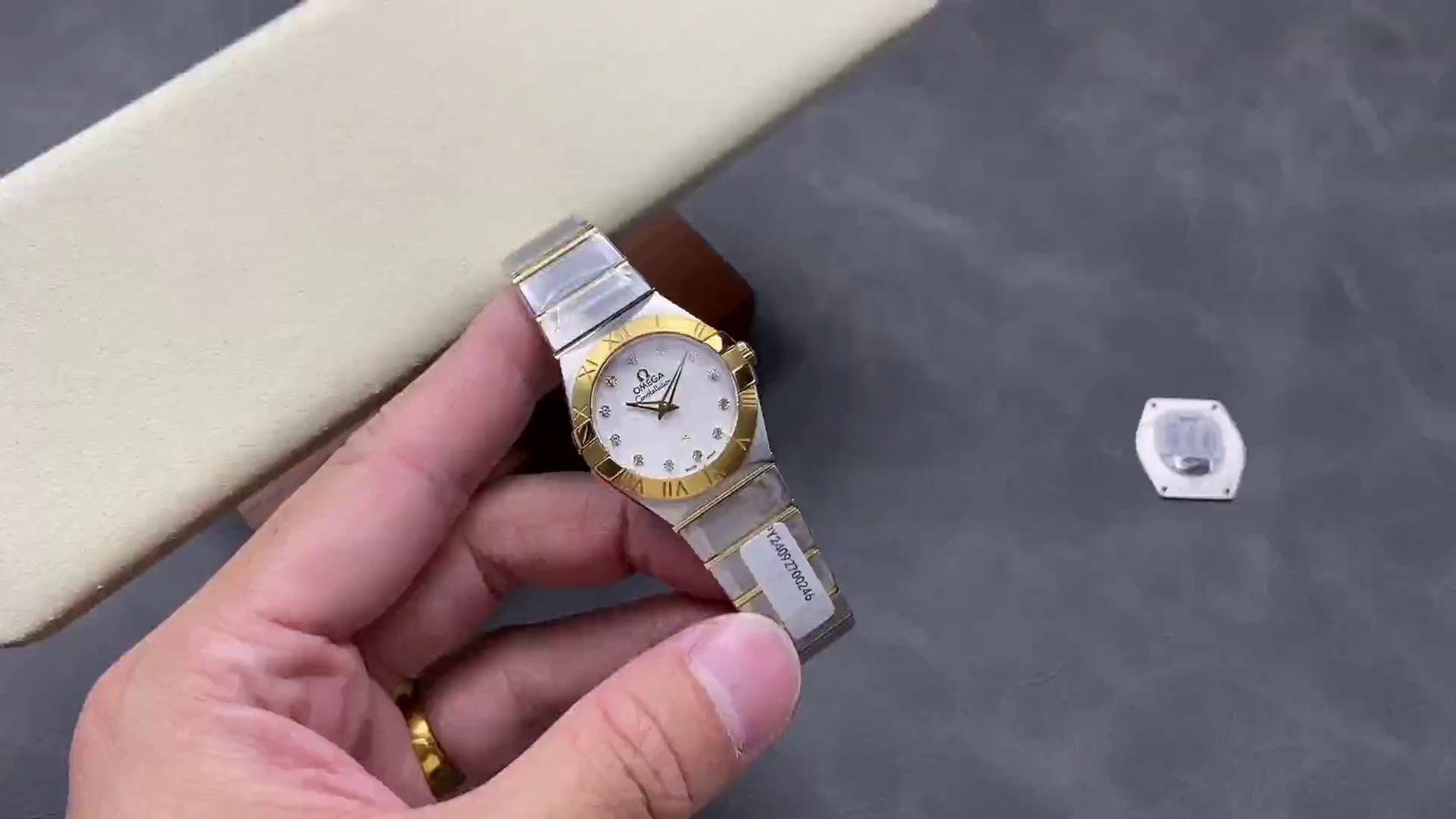 Omega Constellation Quartz 27 mm 123.20.27.60.52.001 Women's Clone Watch - QualitySwissReplica