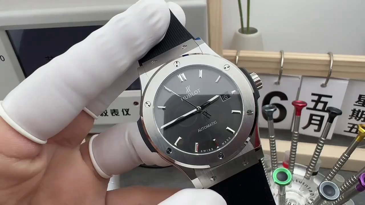 Hublot Classic Fusion Racing Grey 511.NX.7071.LR Replica Watch - QualitySwissReplica