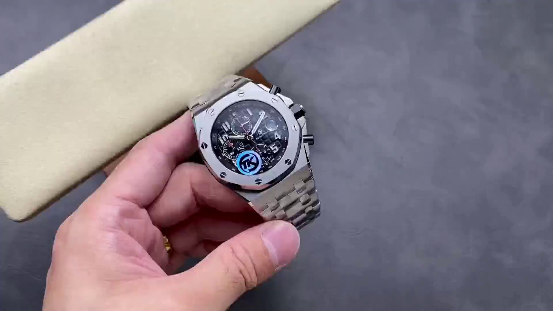 AP Royal Oak Offshore Automatic 26470ST.OO.A101CR.01 Replica Stainless Steel Bracelet - QualitySwissReplica