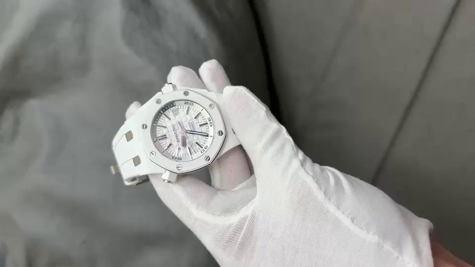 AP Royal Oak Offshore Diver 42 White Rubber 15707CB.OO.A010CA.01 Replica - QualitySwissReplica