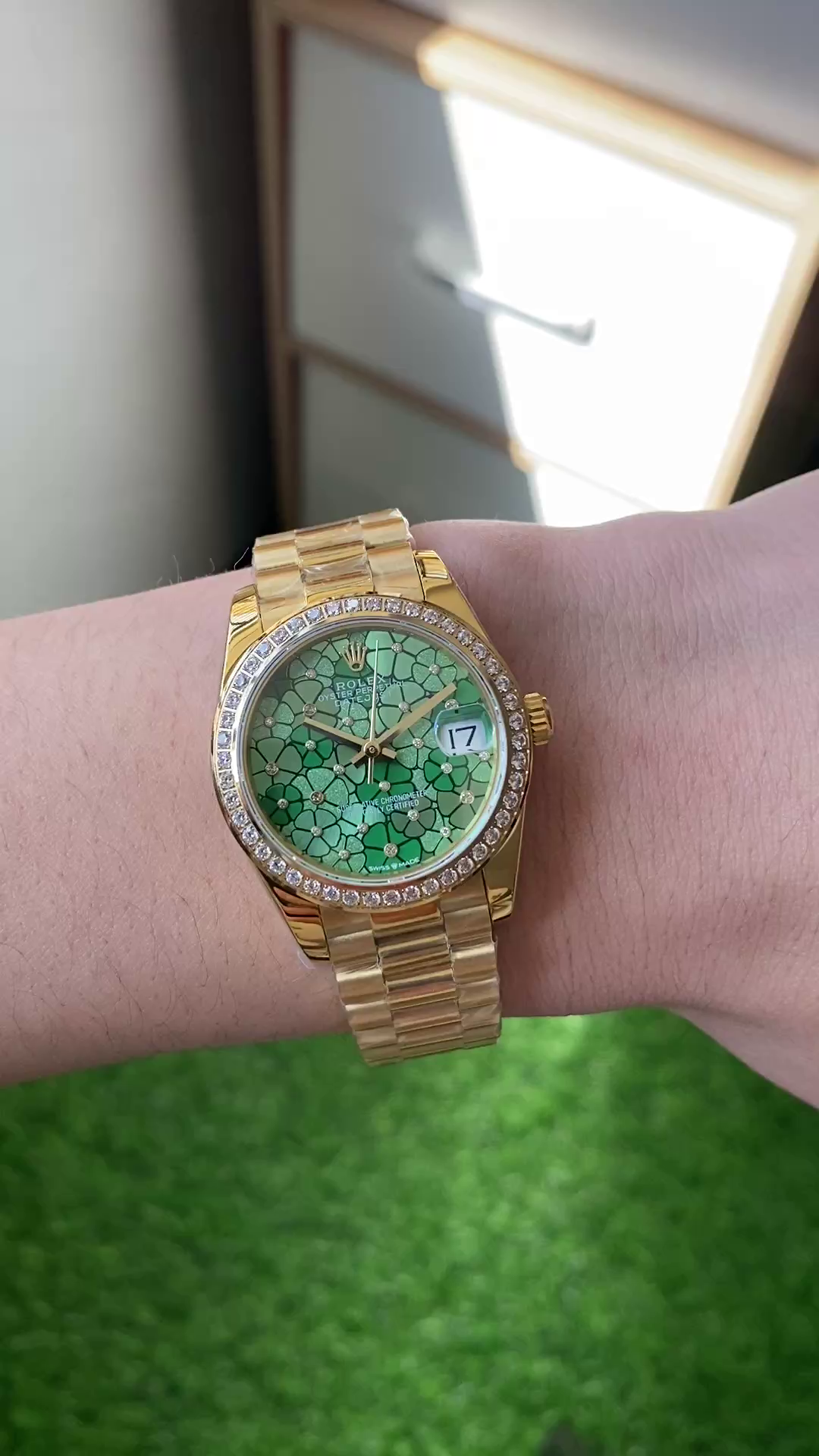 Rolex Datejust 31 Yellow Gold Olive Green Floral Motif Diamond Bezel M278288RBR 0038 - QualitySwissReplica