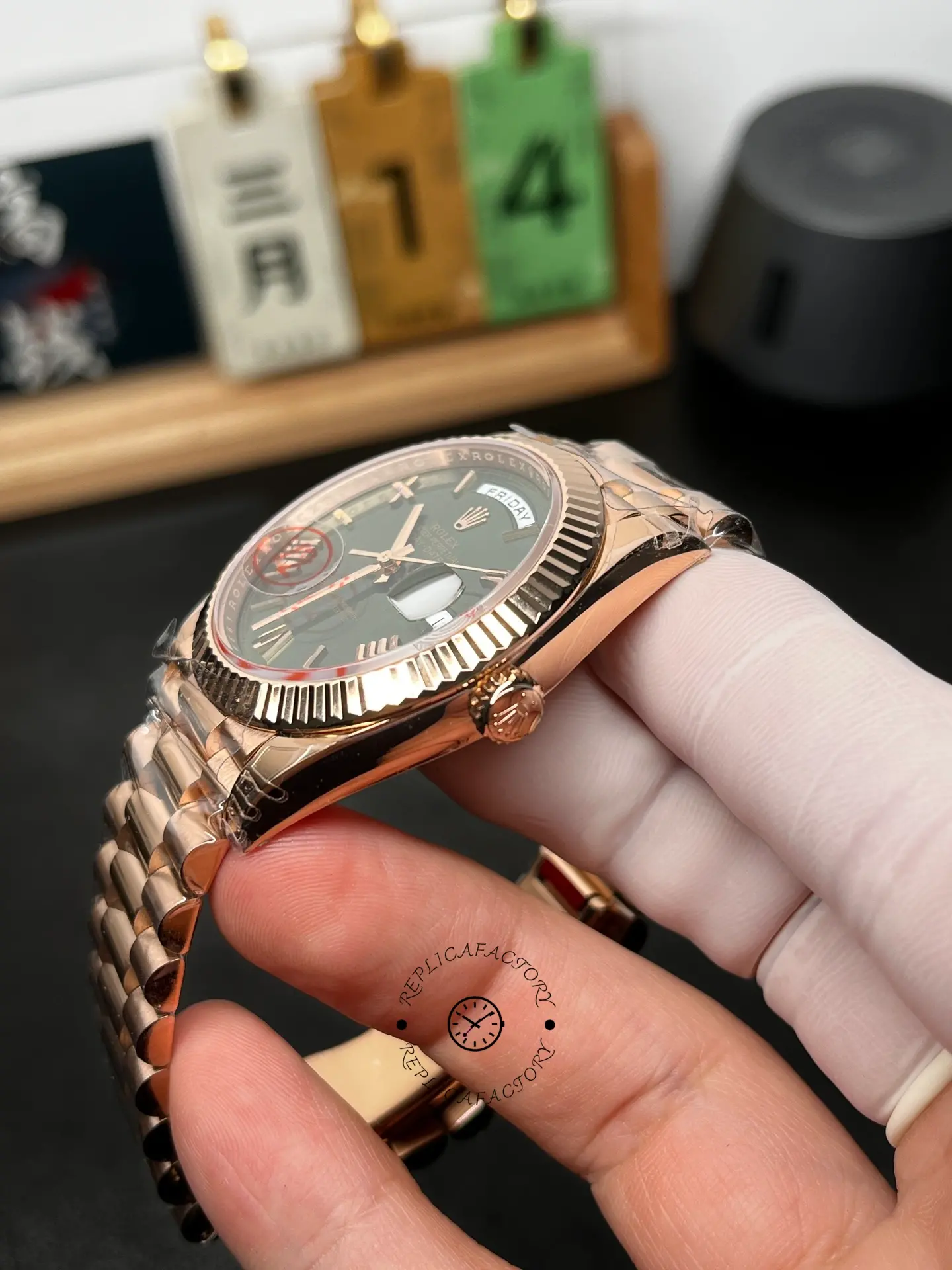 Rolex Day Date 40 18k Everose Gold Olive Green Dial m228235 0025 40mm - QualitySwissReplica