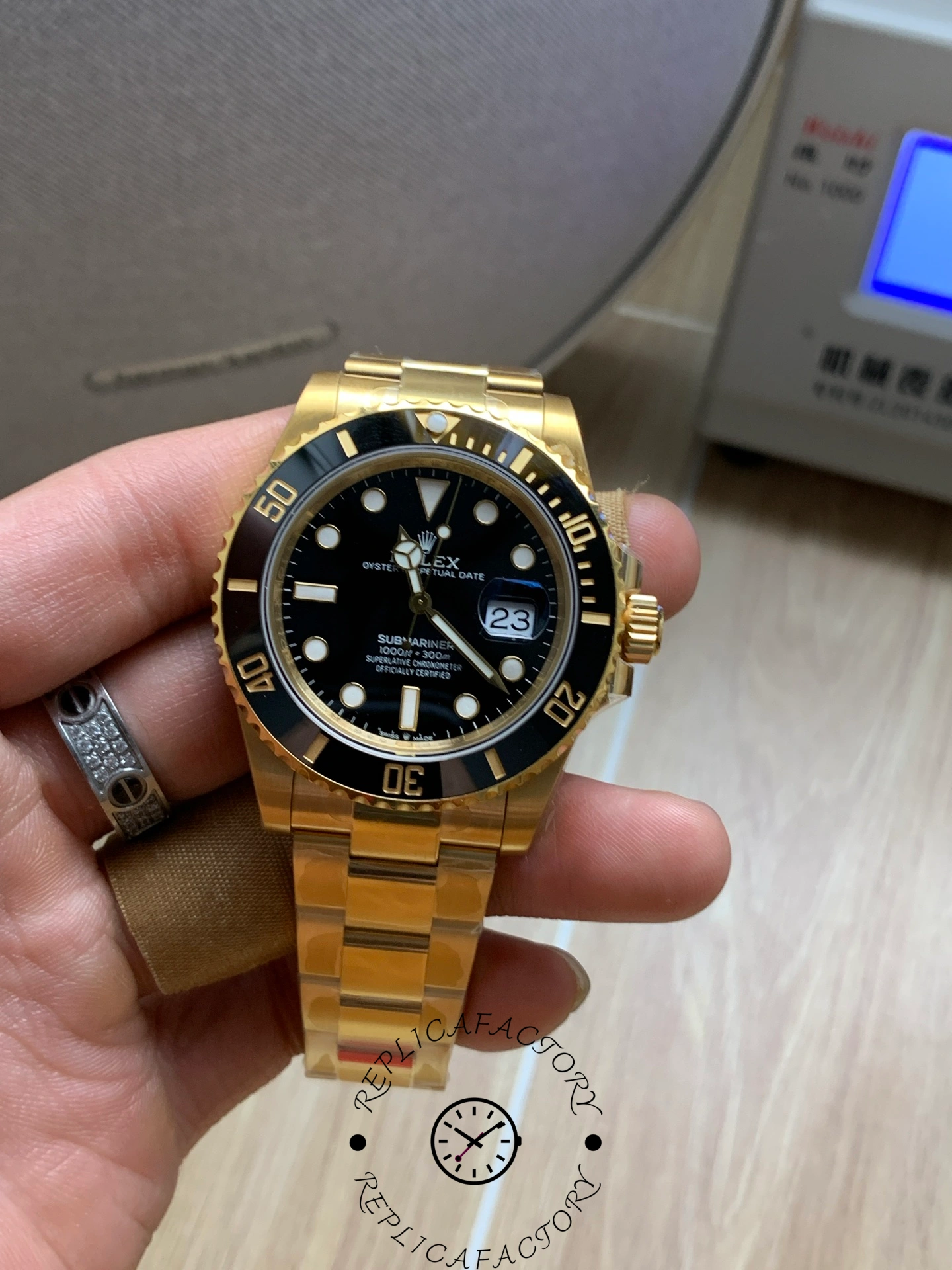 Rolex Submariner 126618LN Yellow Gold Black Dial 41mm Mens Replica Watch - QualitySwissReplica