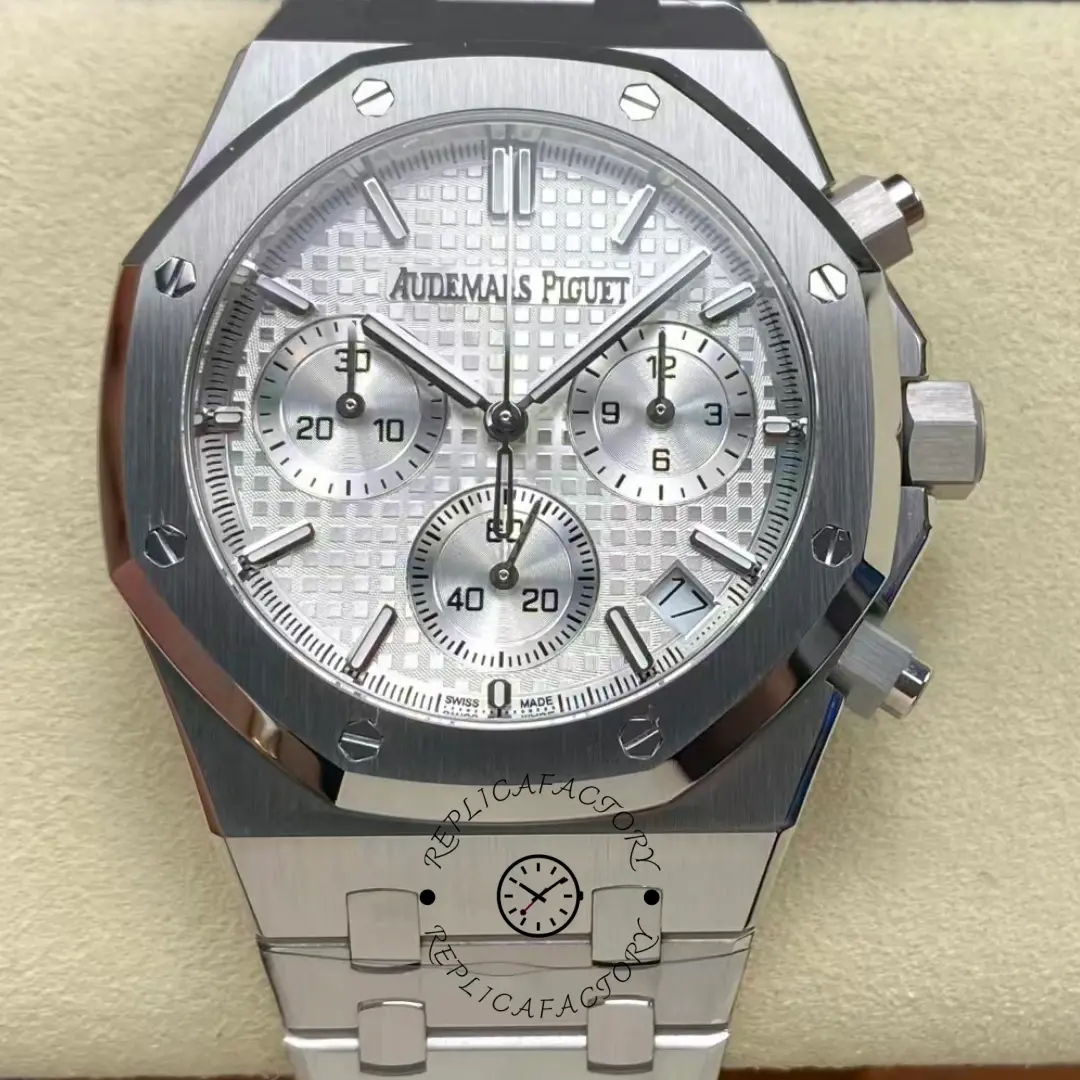 AP Replica Royal Oak 26240ST.OO.1320ST.07 Chronograph 41 Silver Dial - QualitySwissReplica