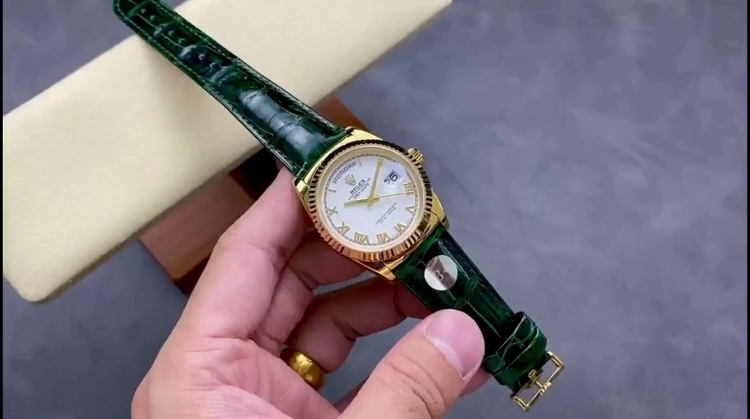 Rolex Day Date 36 White Dial Solid 18k Yellow Gold 118138 Roman - QualitySwissReplica