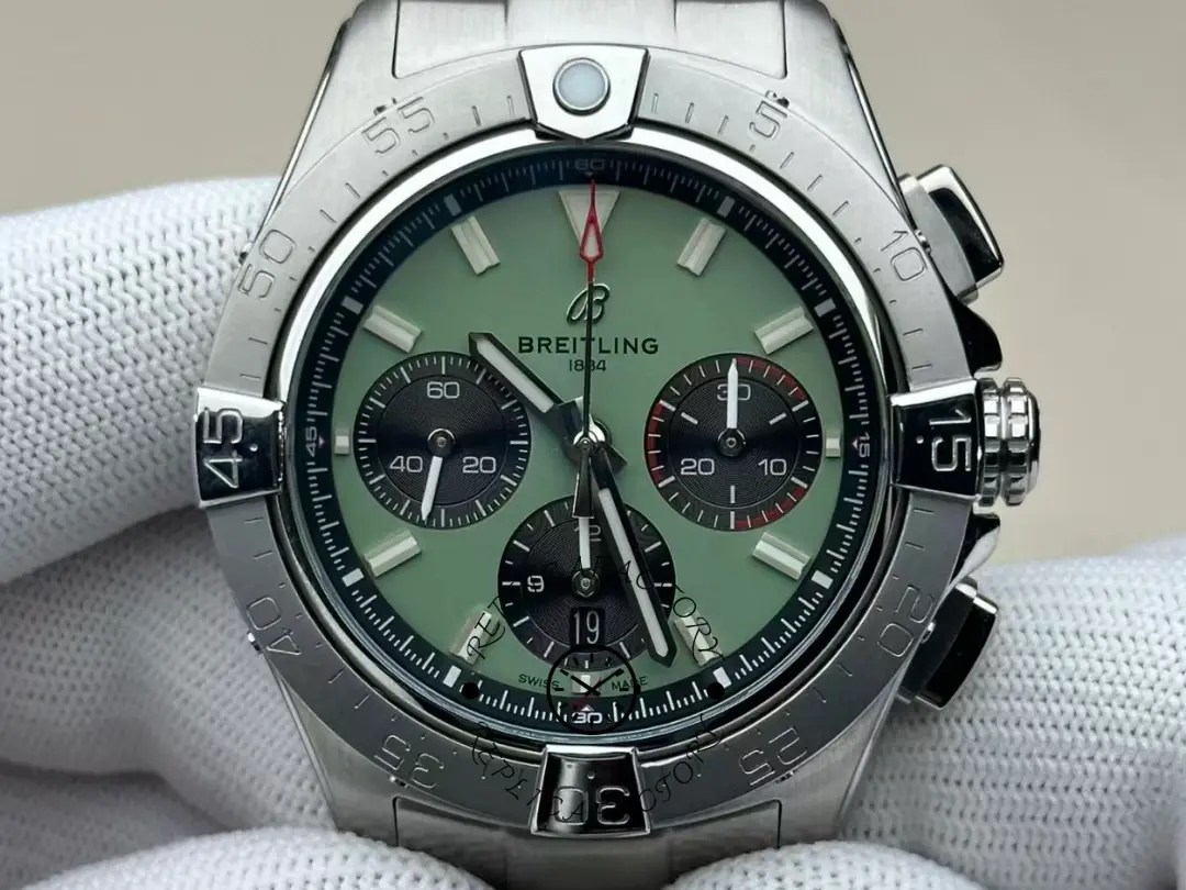 1:1 Clone Breitling Avenger B01 AB0147101L1A1 Chronograph 44mm Men's Watch - QualitySwissReplica