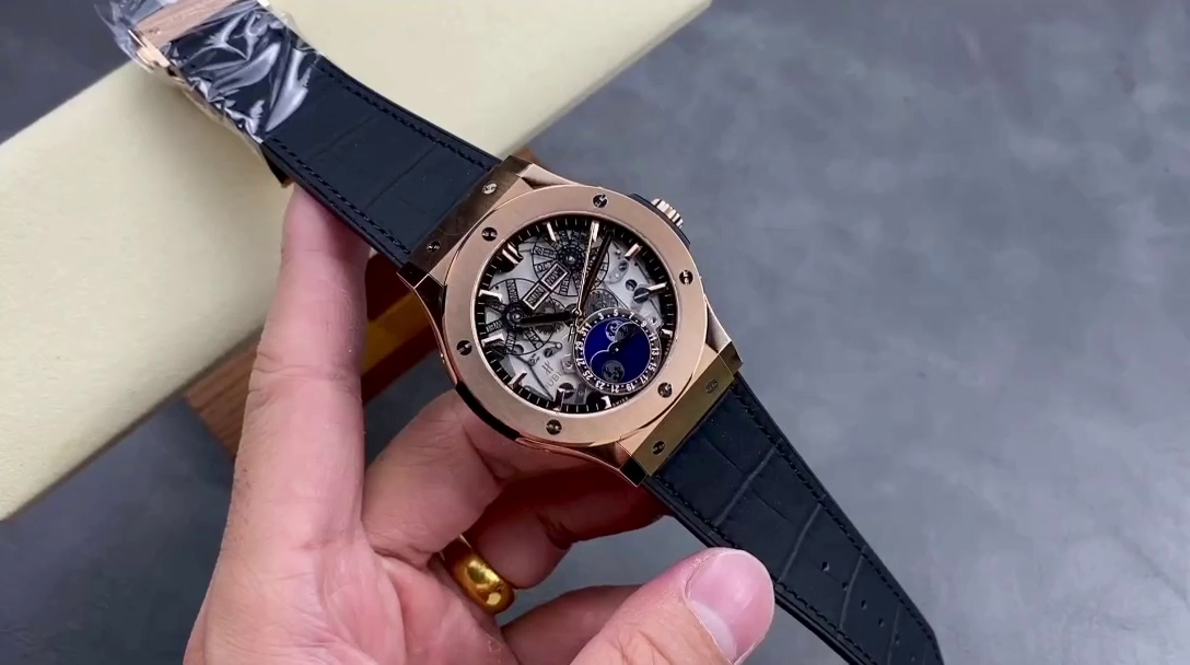 Hublot Classic Fusion 547.OX.0180.LR 42 mm Mens - QualitySwissReplica