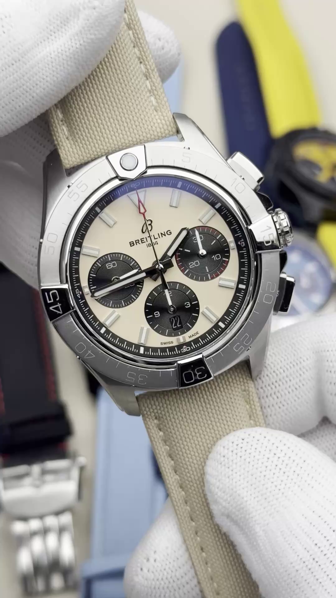 Breitling Avenger B01 Chronograph 44 Watch AB0147101A1X1 1:1 Clone Beige Dial - QualitySwissReplica