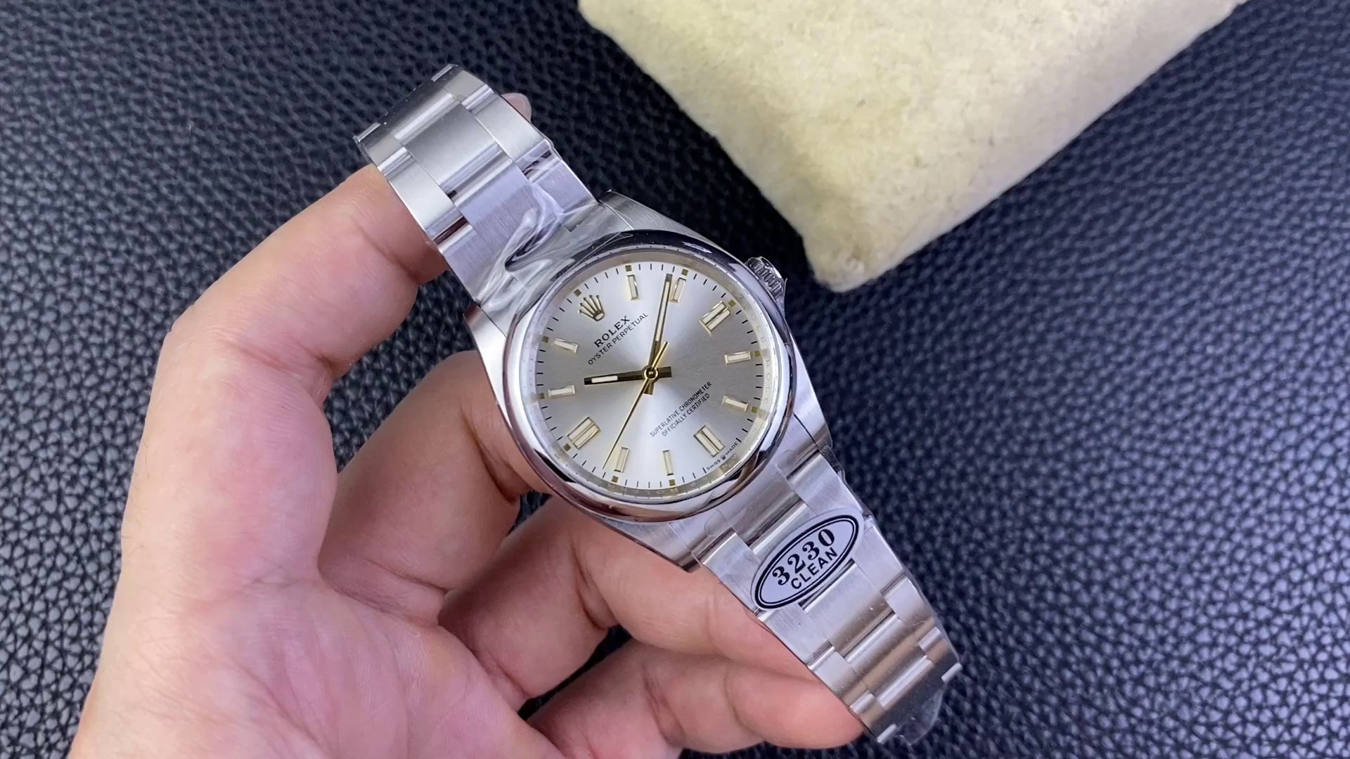 Rolex Oyster Perpetual 36 Oystersteel 126000 0001 Women's Watch - QualitySwissReplica
