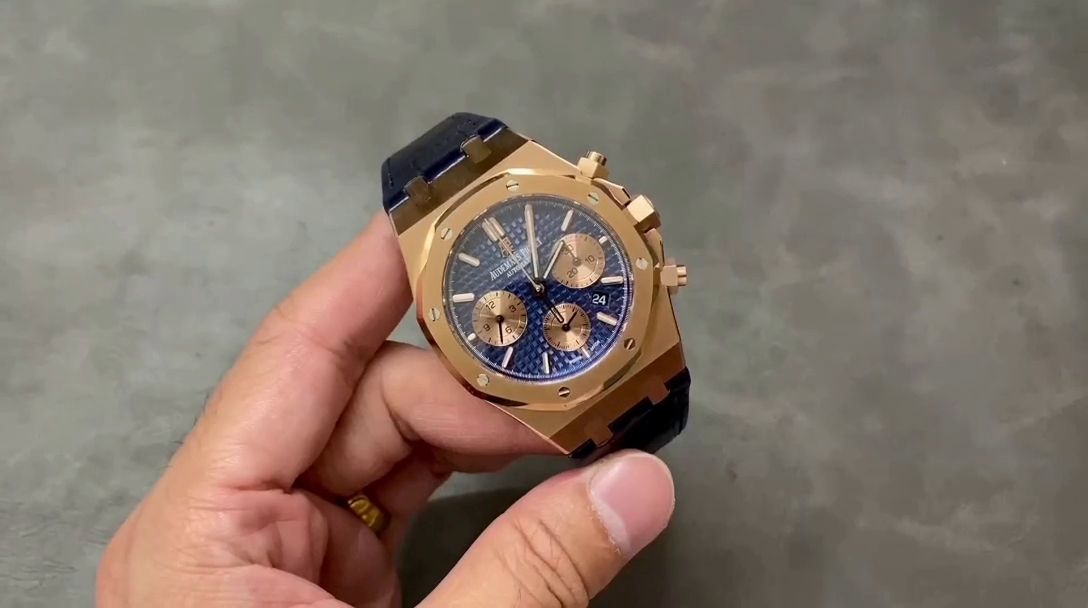 AP Royal Oak 26331OR.OO.D315CR.01 Chronograph Blue Dial 1:1 Clone - QualitySwissReplica