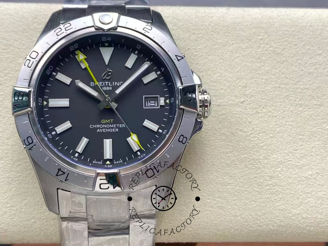 Breitling Avenger GMT 44MM Yellow Pointer A32320101B1A1 Replica - QualitySwissReplica