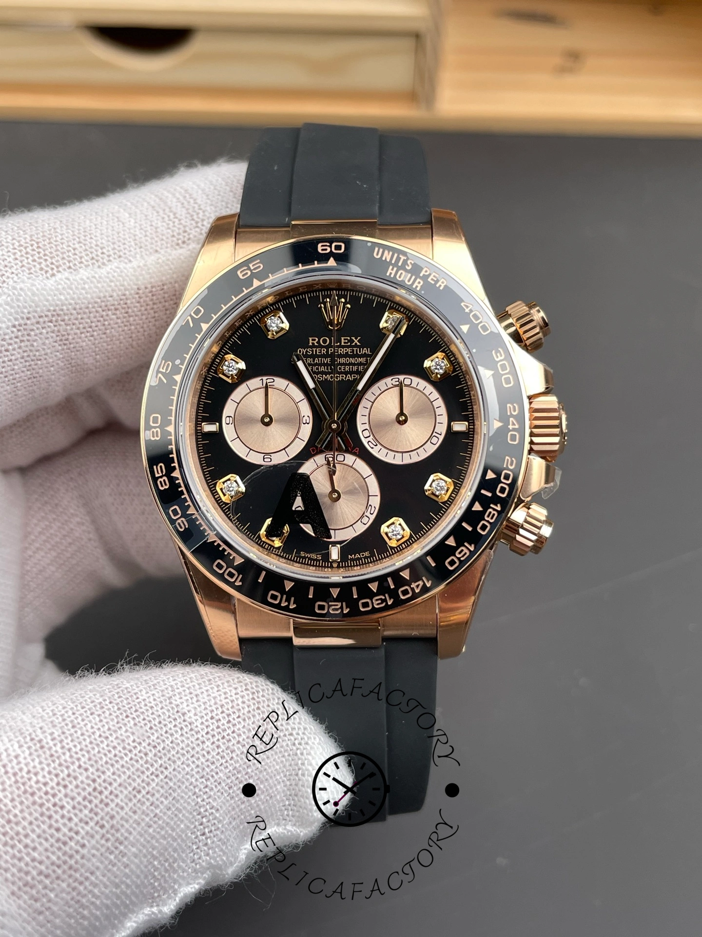 Rolex Daytona Everose Rubber 126515LN 0004 Black Dial Diamond Watch - QualitySwissReplica