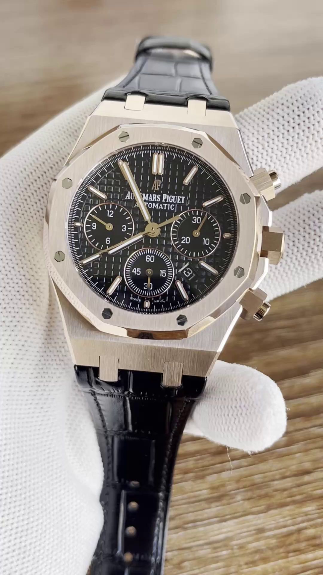 AP 1:1 Clone Royal Oak Chronograph 26320OR.OO.D002CR.01 Selfwinding Black Dial - QualitySwissReplica