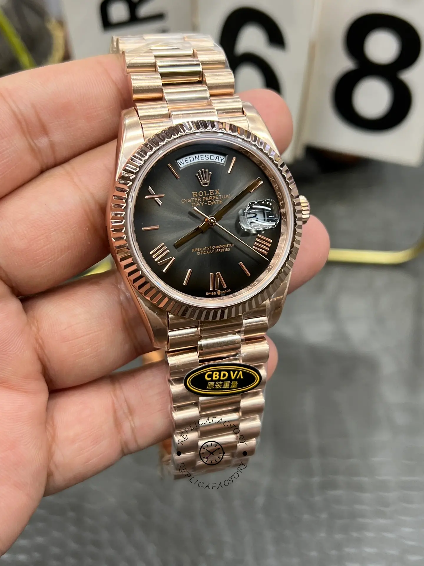 Rolex Day Date in 18 ct Everose Gold M228235 0055 40mm - QualitySwissReplica