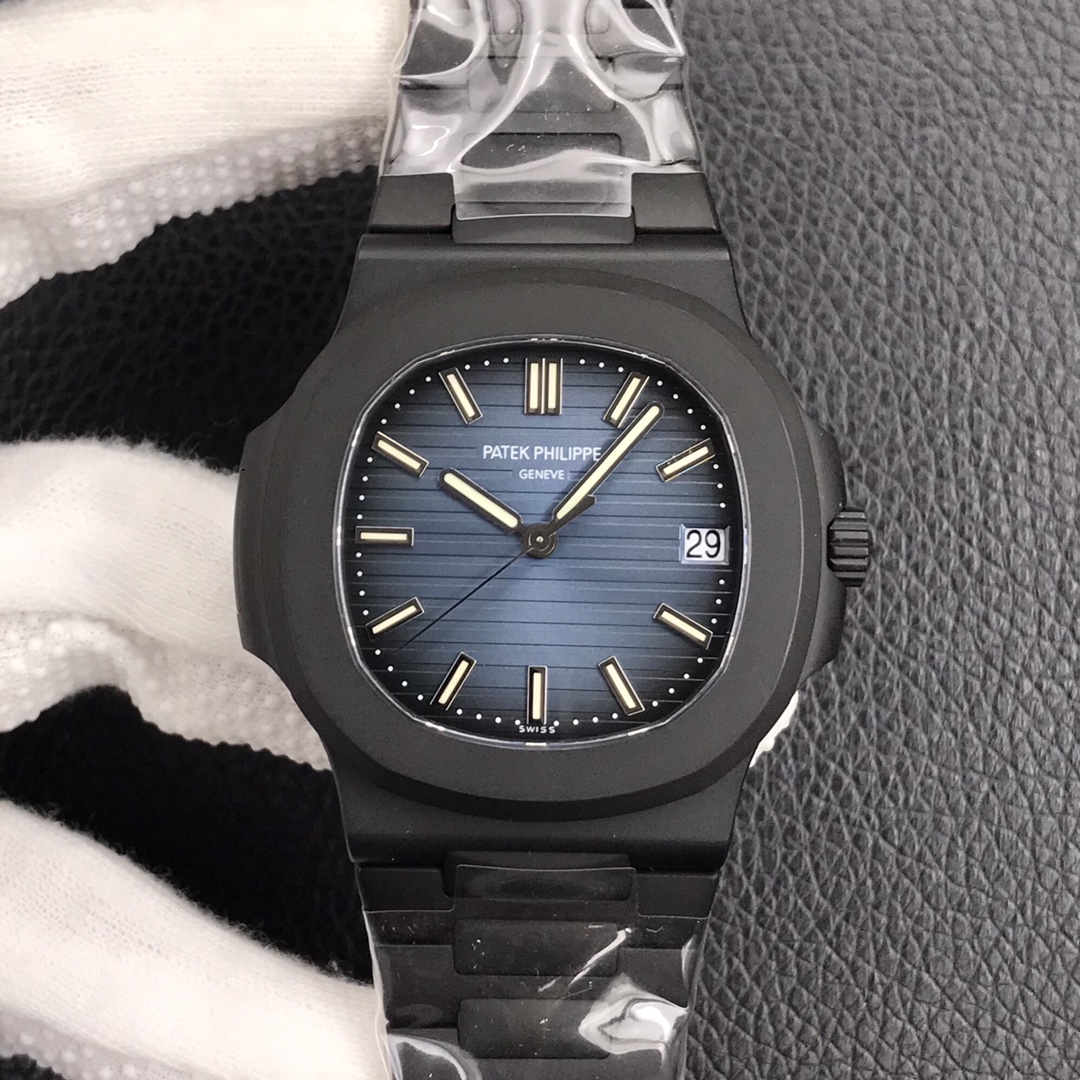 Replica Patek Philippe Nautilus Blue Dial 5711 40MM Mens Watch - QualitySwissReplica