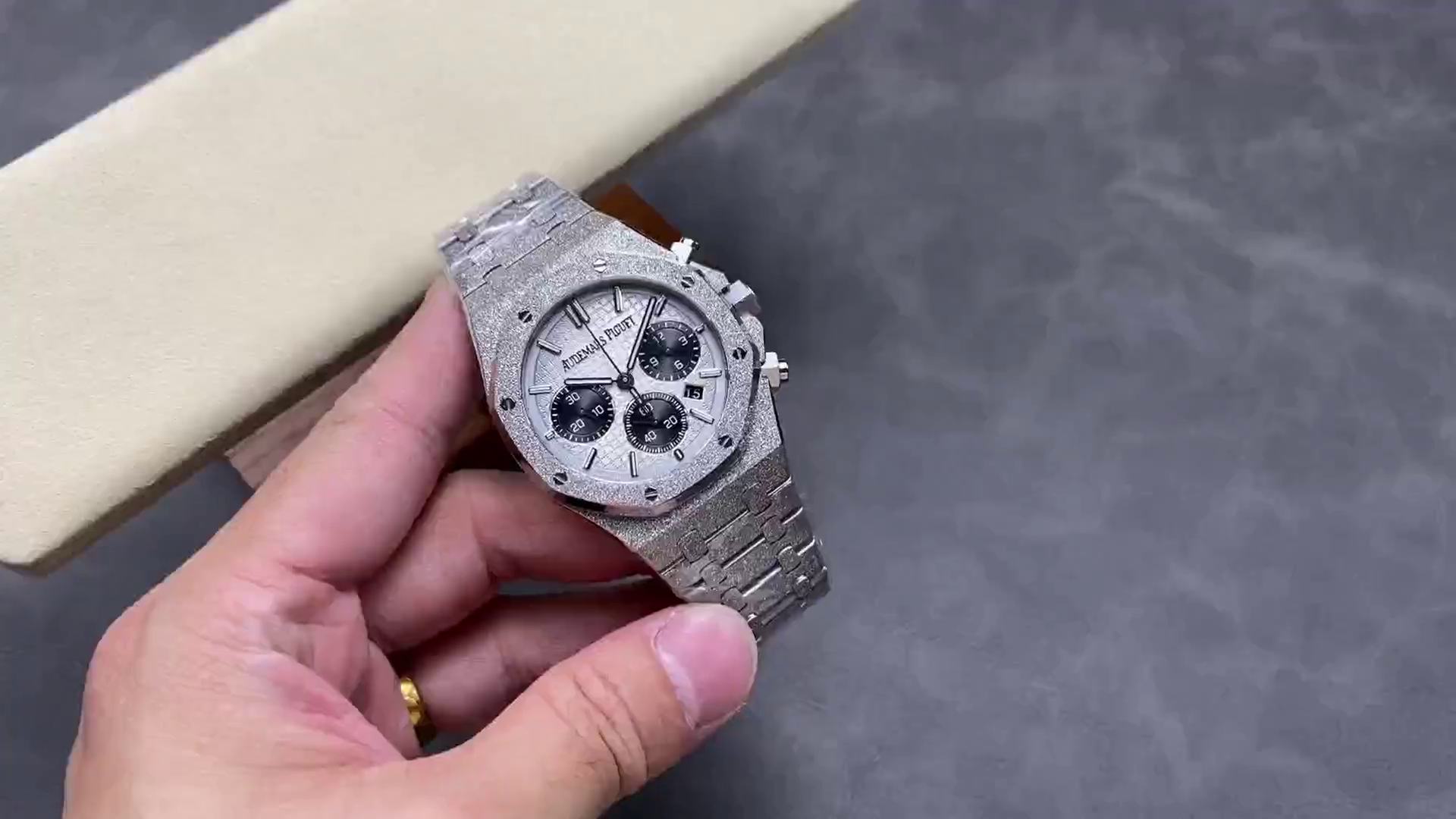AP 26240BC.GG.1324BC.01 Royal Oak Replica Selfwinding Chronograph Watch - QualitySwissReplica