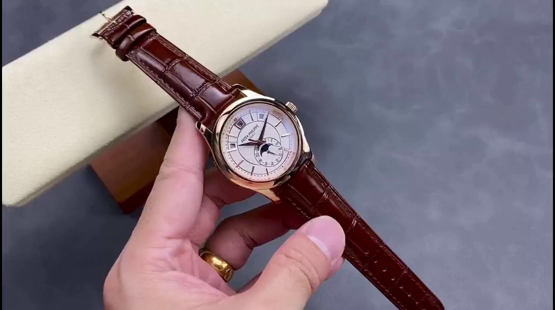 Replica Patek Philippe Complications Rose Gold 5205R 013 40mm Mens Watch - QualitySwissReplica