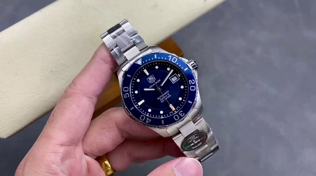 Tag Heuer Aquaracer Calibre 5 Blue Dial WAN2111.BA0822 Replica Watch - QualitySwissReplica