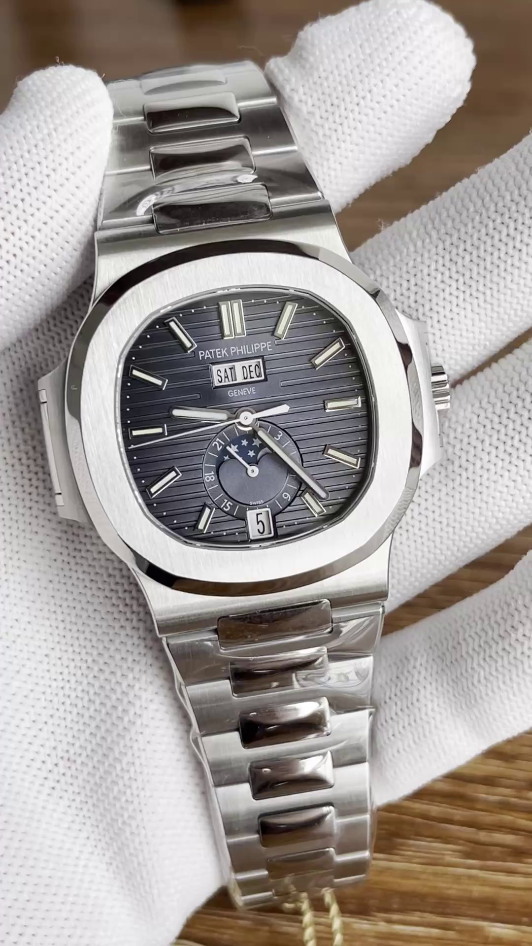Patek Philippe Nautilus Annual Calendar 5726 1A 001 - QualitySwissReplica