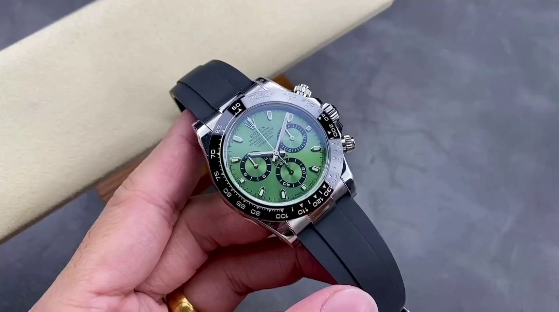 Rolex Daytona Platinum Green Dial Ceramic Bezel 126506 40mm Rubber Strap - QualitySwissReplica