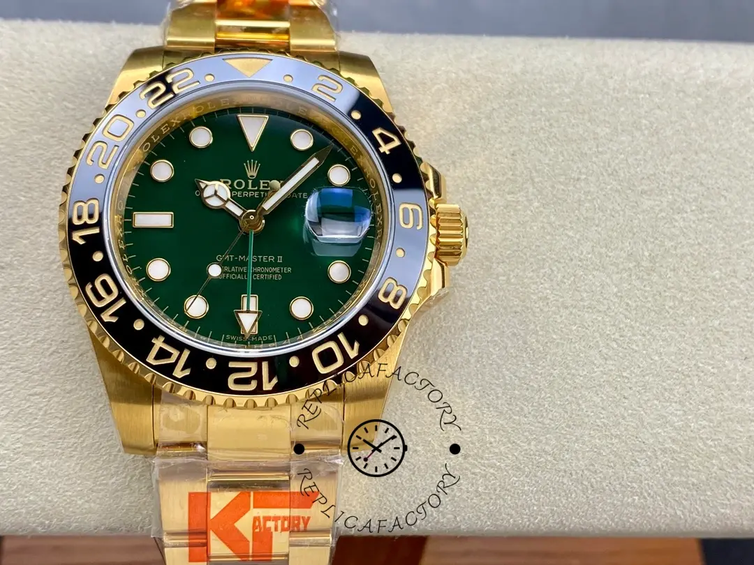 Rolex GMT Master II 116718LN Oyster Bracelet Green Dial 40mm Mens Replica Watch - QualitySwissReplica