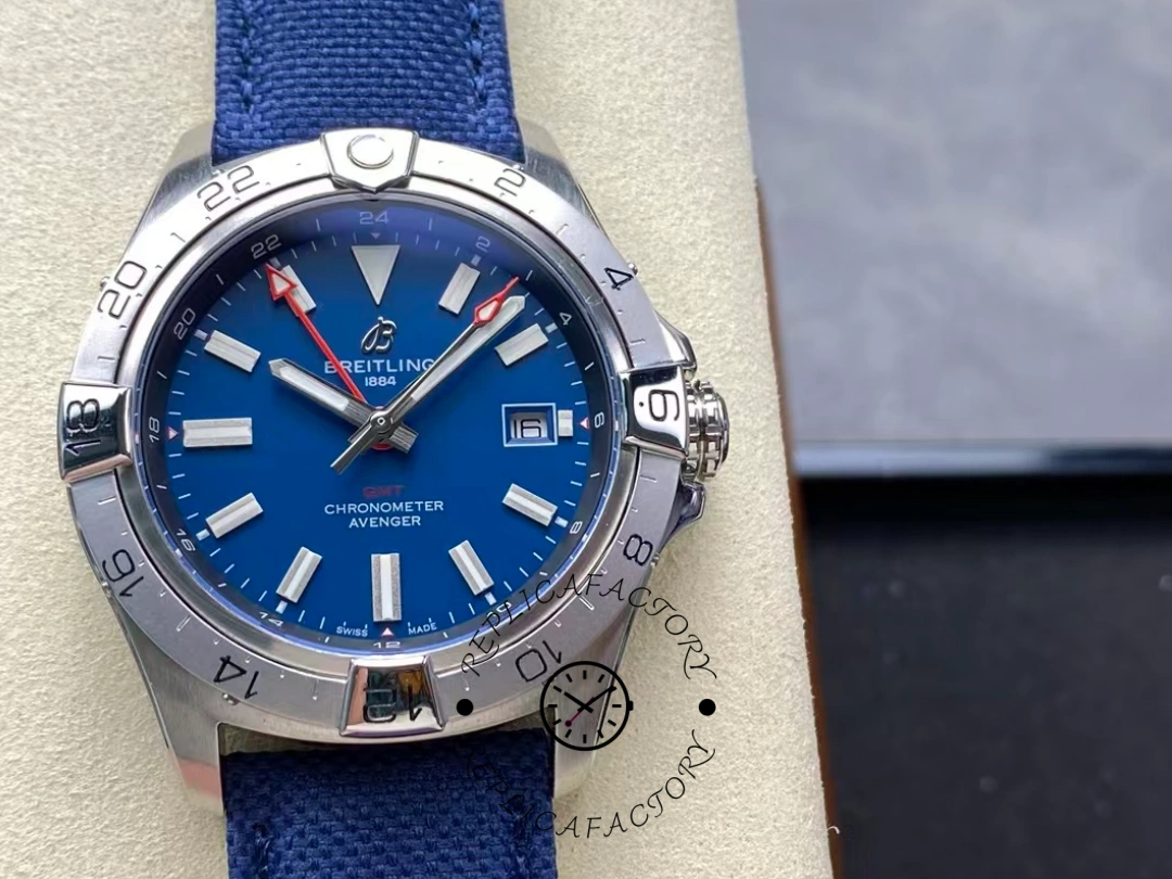 Breitling Avenger Automatic GMT A32320101C1X1 44mm Replica - QualitySwissReplica