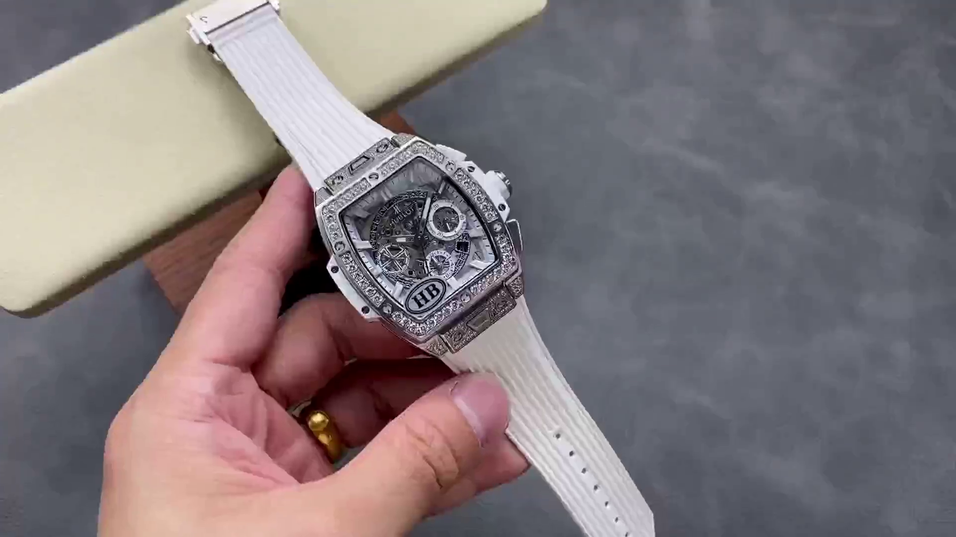 Hublot Spirit of Big Bang Titanium 642.NE.2010.RW.1604 - QualitySwissReplica