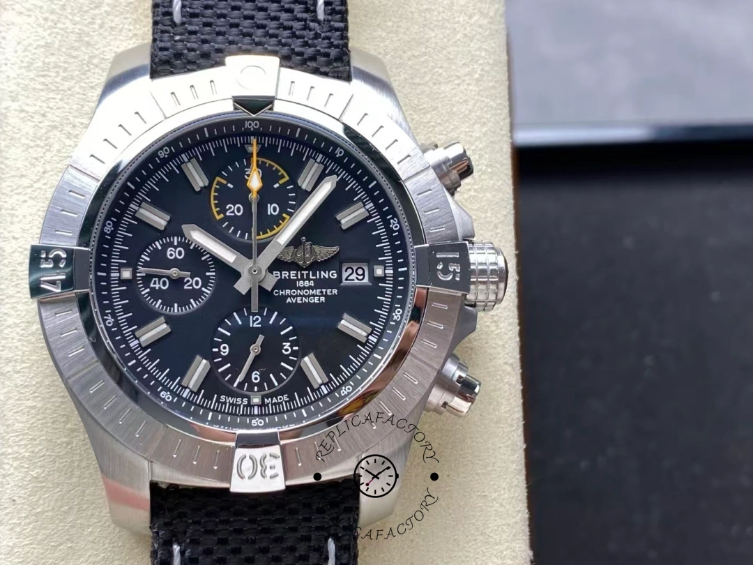 Breitling Avenger Chronograph 45 Replica A13317101B1X1 Nylon Men's Watch - QualitySwissReplica