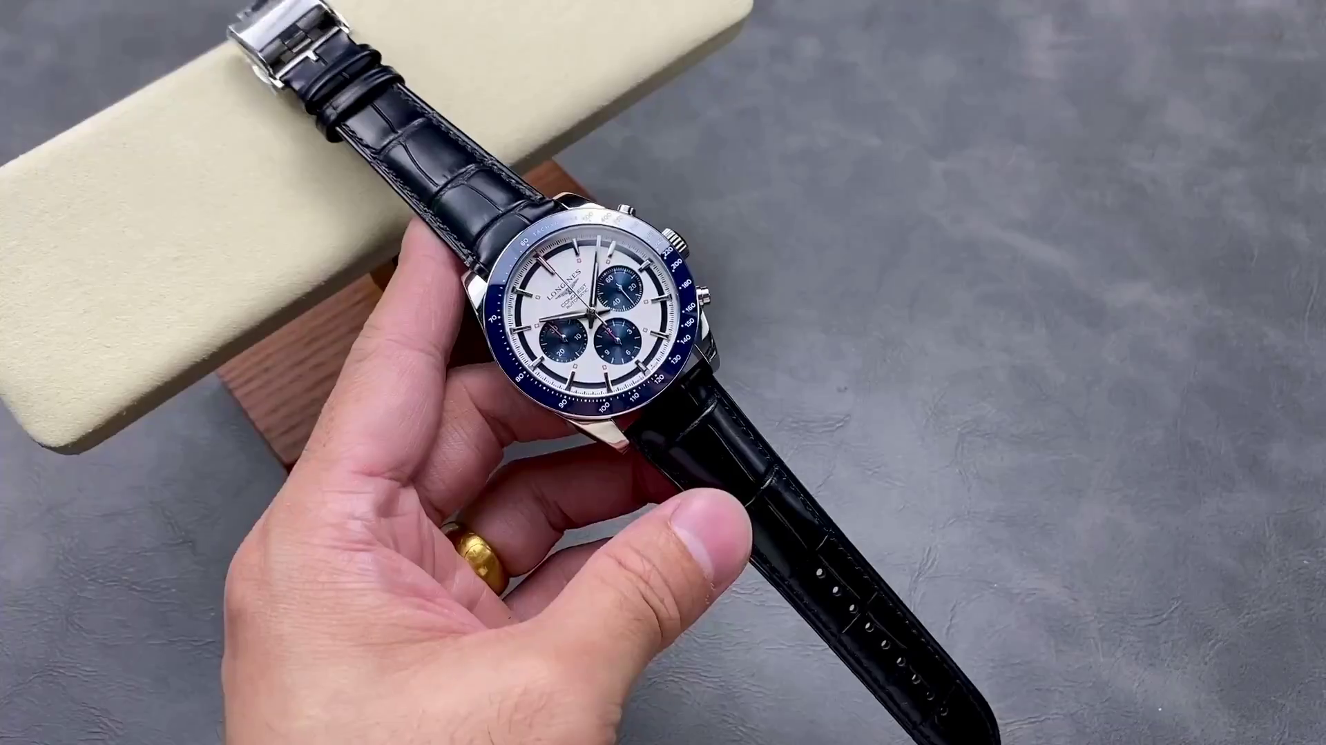 Longines L3.835.4.98.9 Conquest Leather Strap Replica Blue Bezel Chronograph - QualitySwissReplica