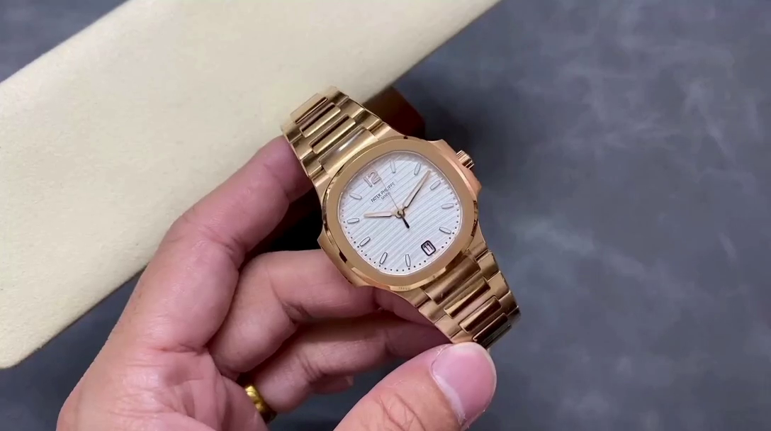 Patek Philippe Nautilus Ladies Rose Gold & Yellow Gold Silver Dial 7118 1R 001 35.2mm - QualitySwissReplica