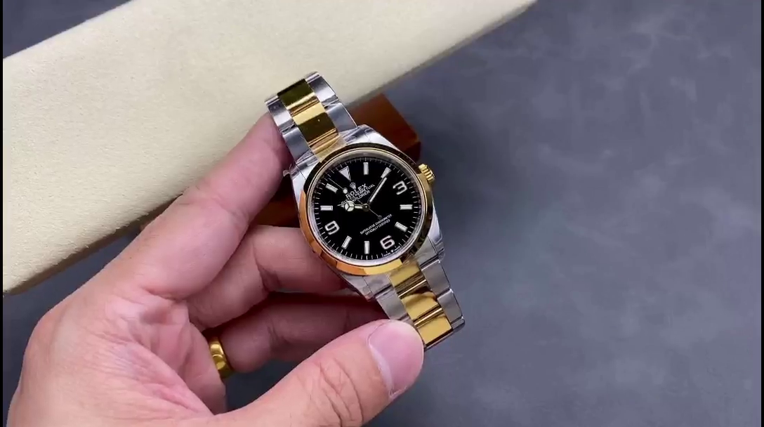 Rolex Explorer 36 Black Dial Yellow Gold M124273 0001 Women's Watch - QualitySwissReplica