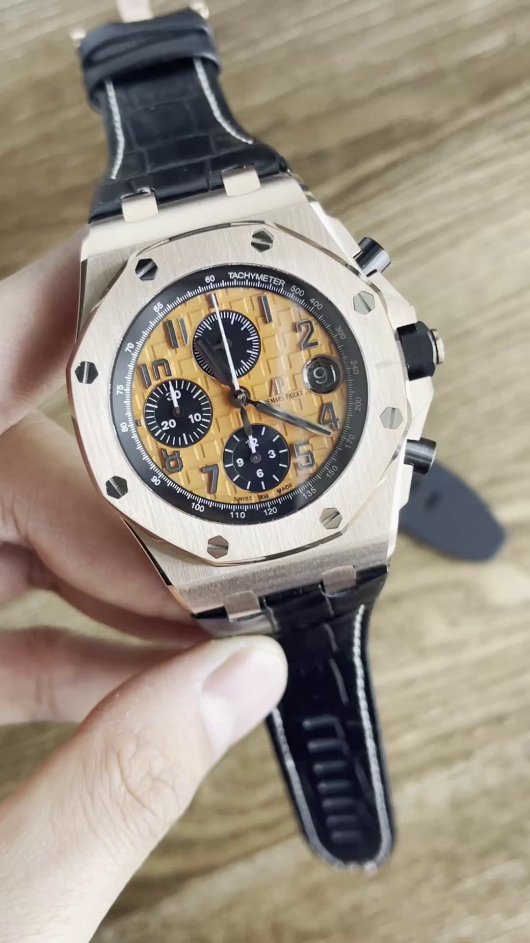 Replica AP Royal Oak Offshore Chronograph 42MM 26470OR.OO.A002CR.01 Rose Gold - QualitySwissReplica