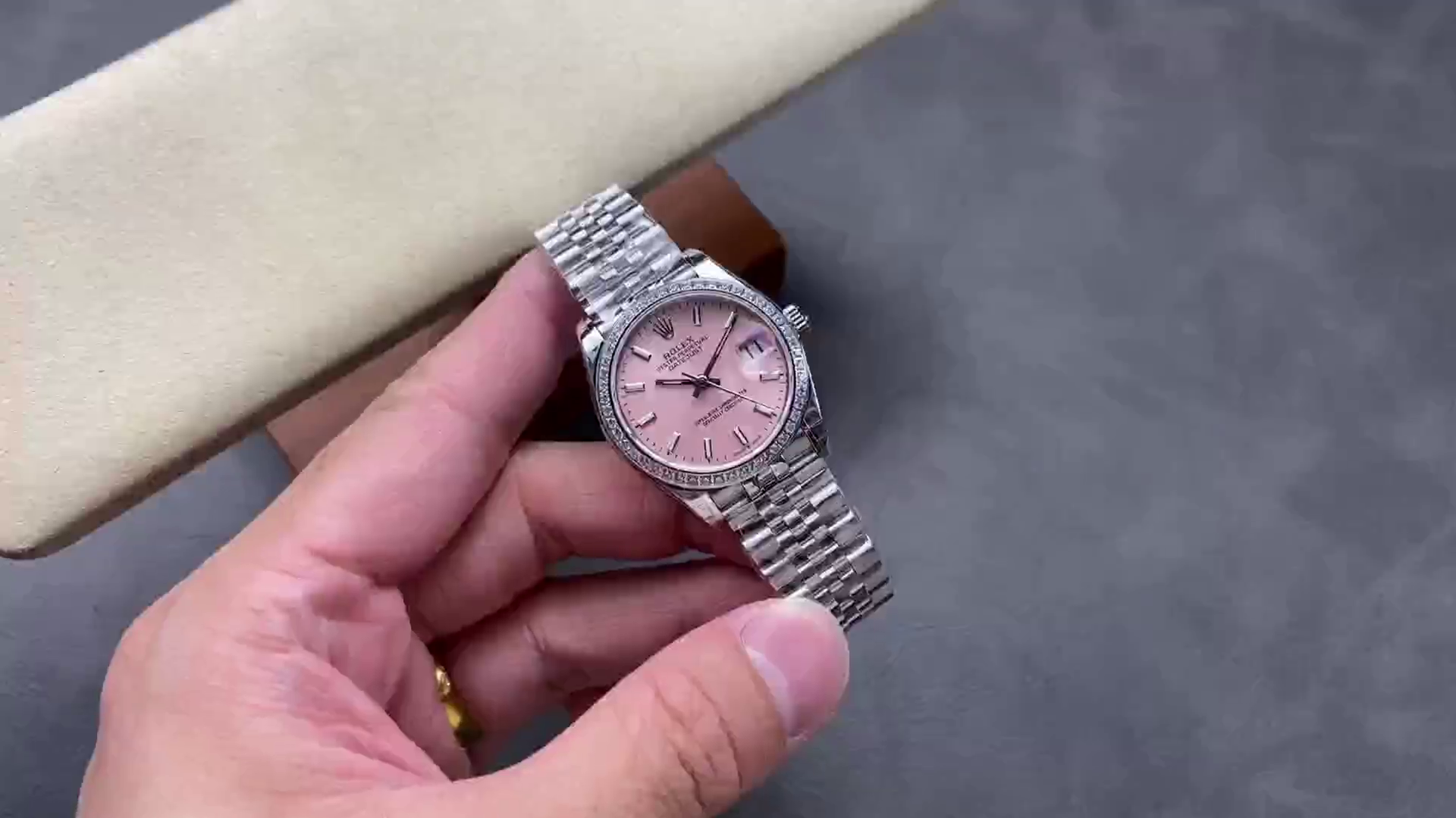 Rolex Datejust 31 White Gold Bezel Diamonds 278384RBR 0018 Women's Watch - QualitySwissReplica