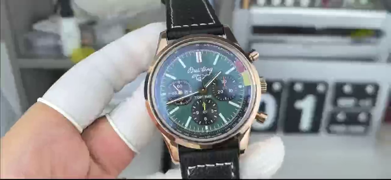Breitling Top Time Ford Mustang A253101A1L1X1 42mm Replica - QualitySwissReplica