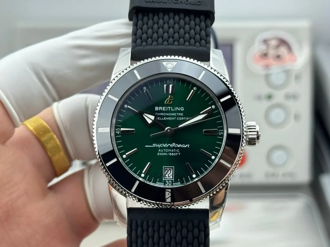 Breitling Superocean Heritage 1:1 Clone 42 Ceramic Green Dial AB2010121L1S1 - QualitySwissReplica