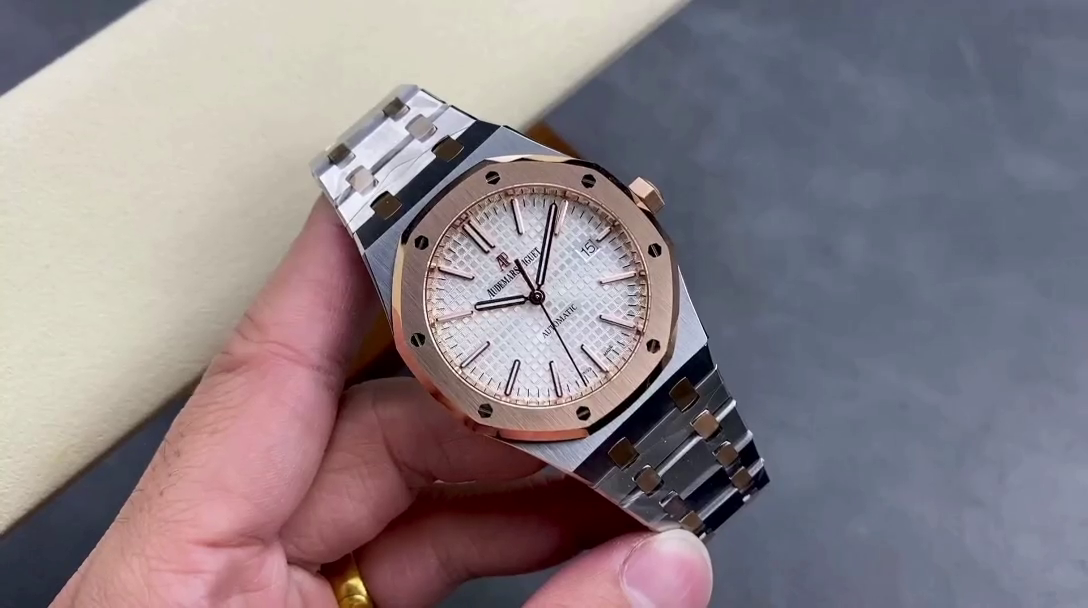 AP 15400SR.OO.1220SR.01 Royal Oak Replica Two Tone 41 Automatic - QualitySwissReplica