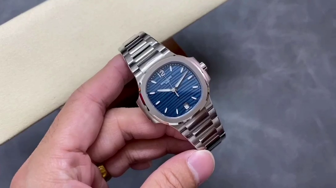 Patek Philippe Ladies Nautilus Blue Dial and Grey Dial 7118 1A 001 35.2mm - QualitySwissReplica