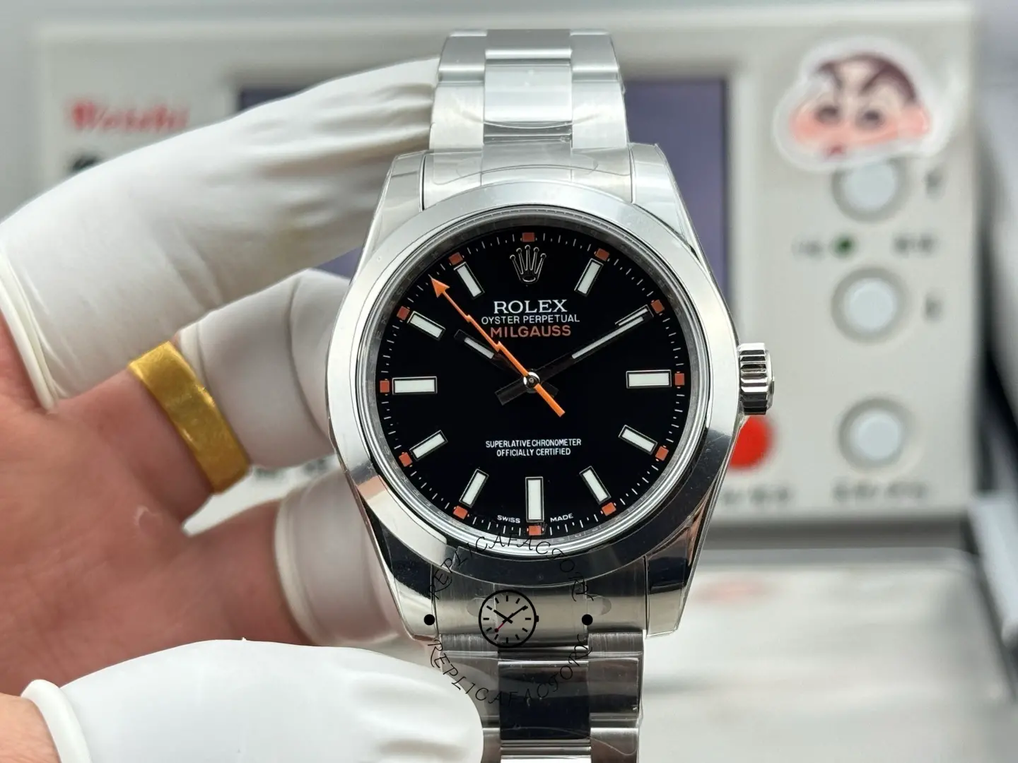 Rolex Milgauss 116400-0001 Stainless Steel Black Dial 40mm Mens Replica Watch - QualitySwissReplica