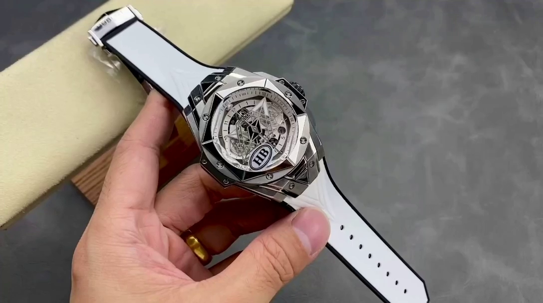 418.NX.2001.RX.1604.MXM20 Hublot Big Bang Titanium - QualitySwissReplica