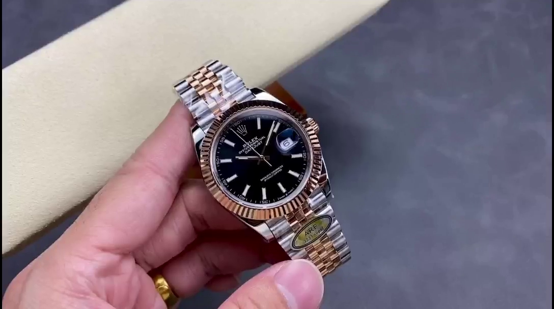 Rolex Datejust 41 Everose Gold Black Dial Jubilee Bracelet 126331 - QualitySwissReplica
