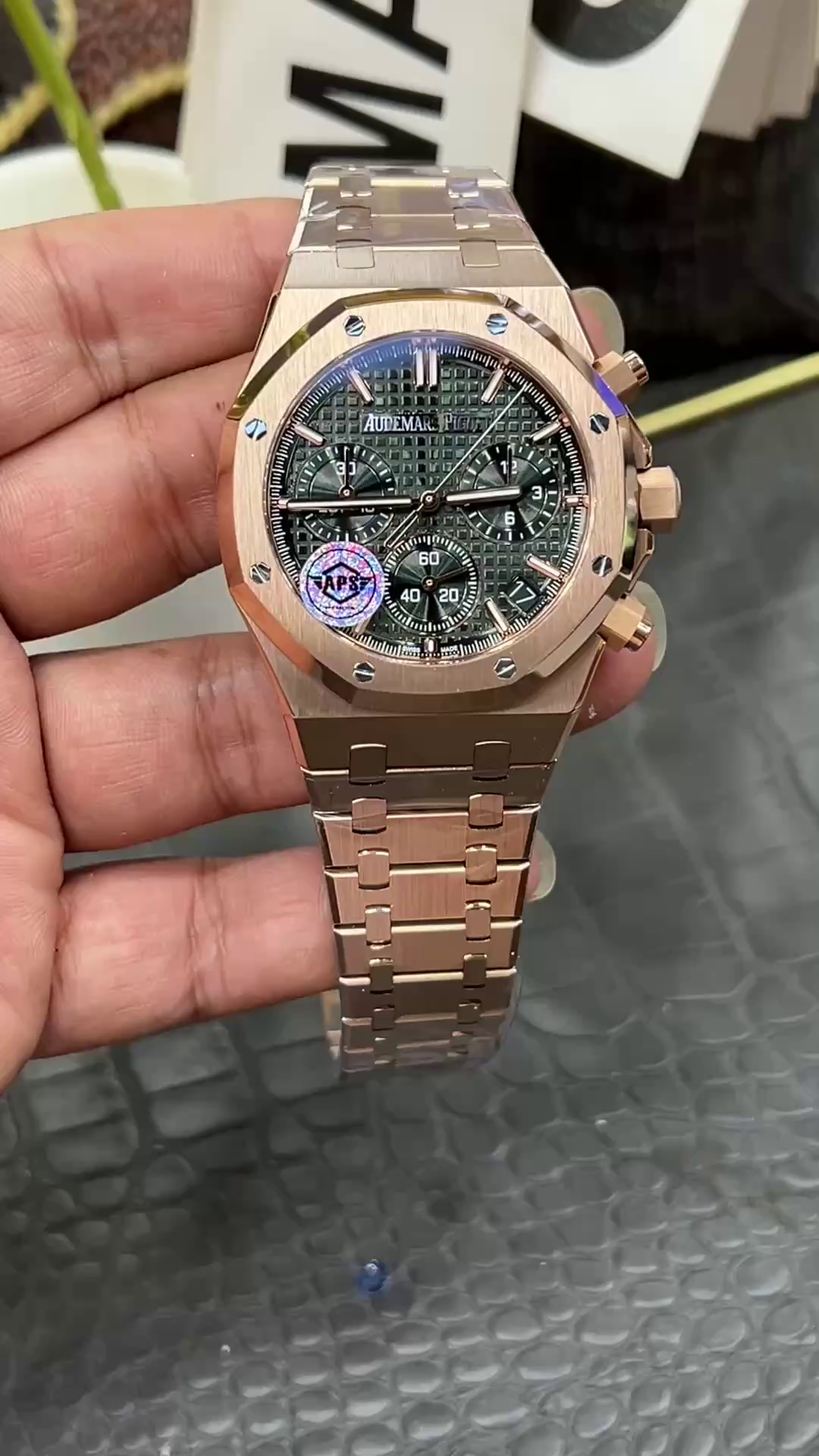 1:1 Clone AP Royal Oak Chronograph 26240OR.OO.1320OR.08 Rose Gold Men's Watch - QualitySwissReplica