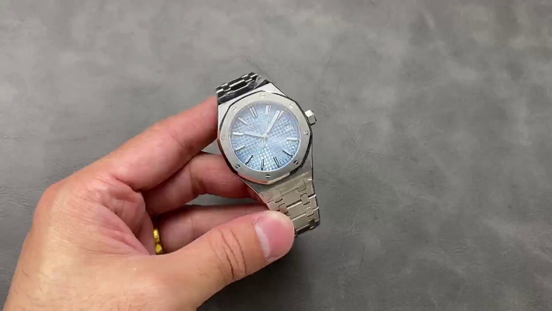 AP Royal Oak Replica 37mm 15550ST.OO.1356ST.08 Ice Blue Dial - QualitySwissReplica